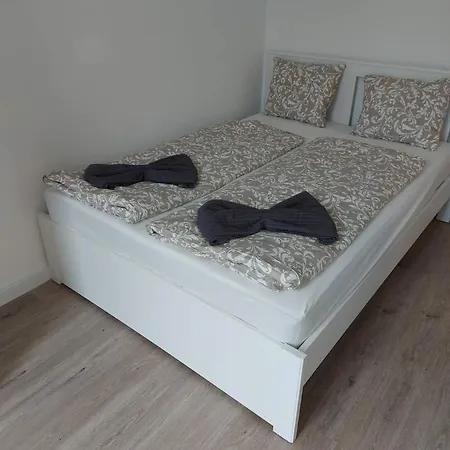 Aranyhid Apartman Balatonalmadi Exterior photo
